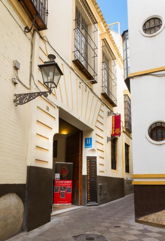 Hotel Alcantara Seville Exterior photo